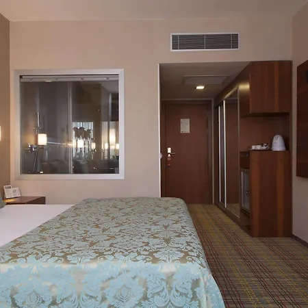 Houston Отель 4*