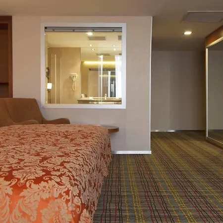 Houston Отель 4*