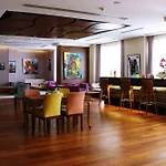Houston 4*